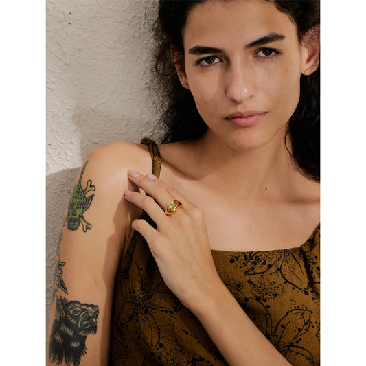 Anillo con diseño de labios único Xila | LUNVIA