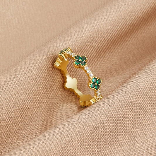 Anillo de Cristal en Forma de Trébol | LUNVIA